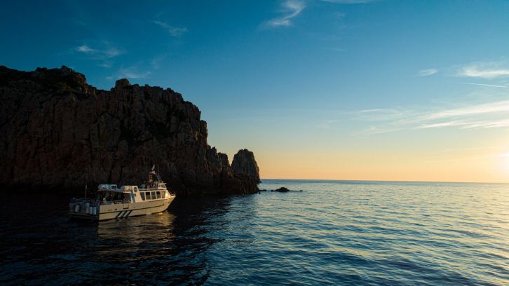 Nouvelles Tourisme  Isula Croisières Sagone: Explorez la Côte Corse en Bateau et Respect de l'Environnement